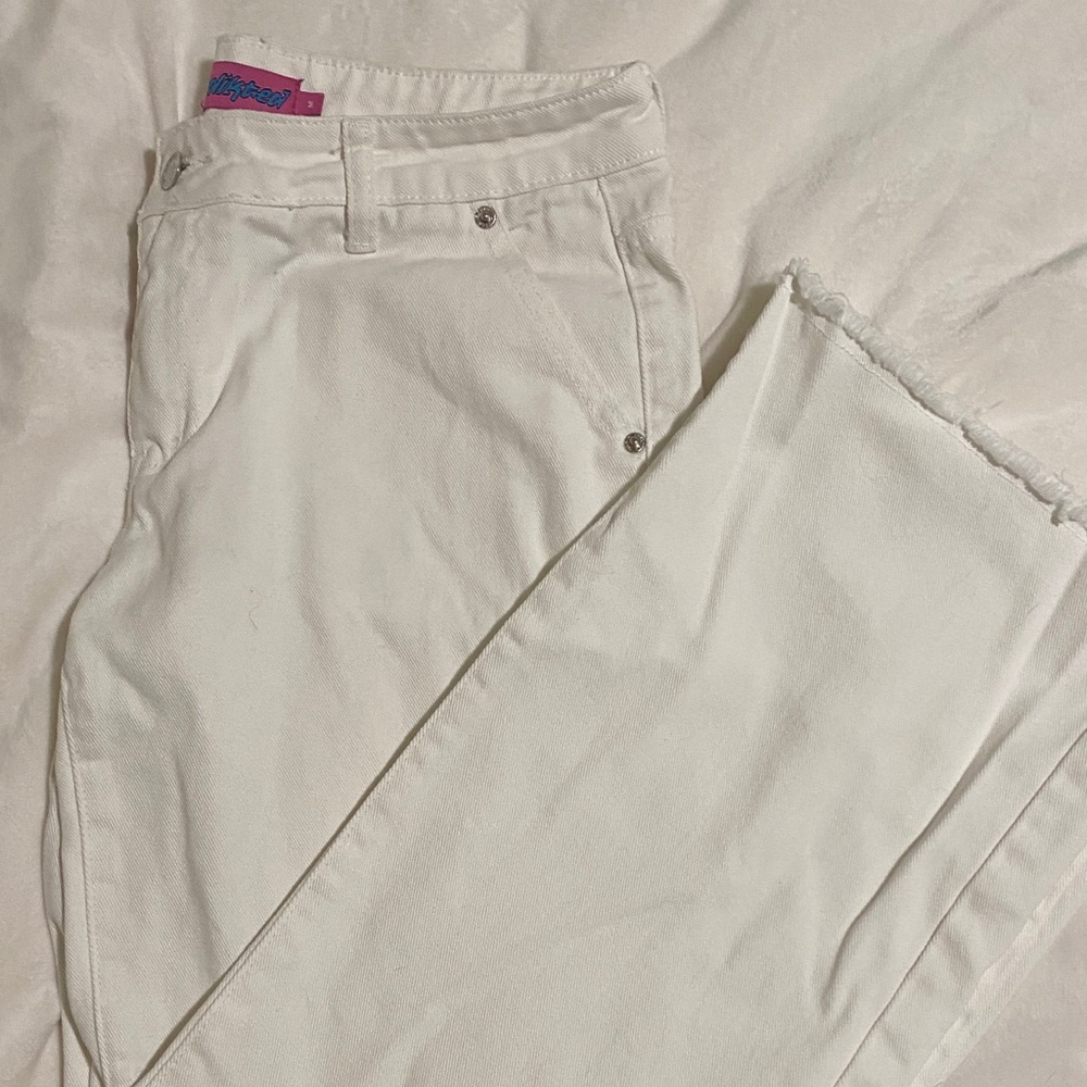 Edikted low rise white jeans